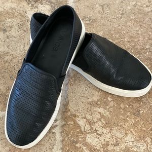 SOLD VINCE slip-on sneakers